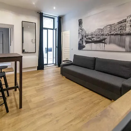 Cosy With Terrace -1br 4p- * Marseille